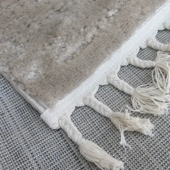 Dywan typu shaggy boho Siena 8425A beige beżowy Dywan typu shaggy boho Siena 8425A beige beżowy z frędzlami