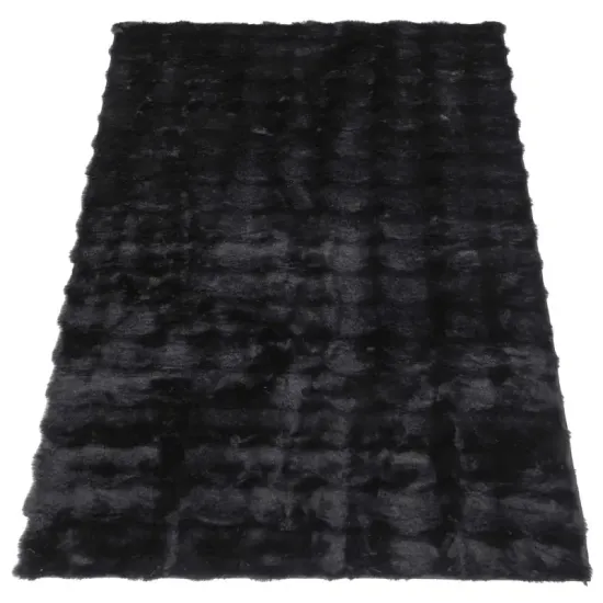 Dywan pluszowy typu shaggy Rabbit Bubble czarny futrzany
