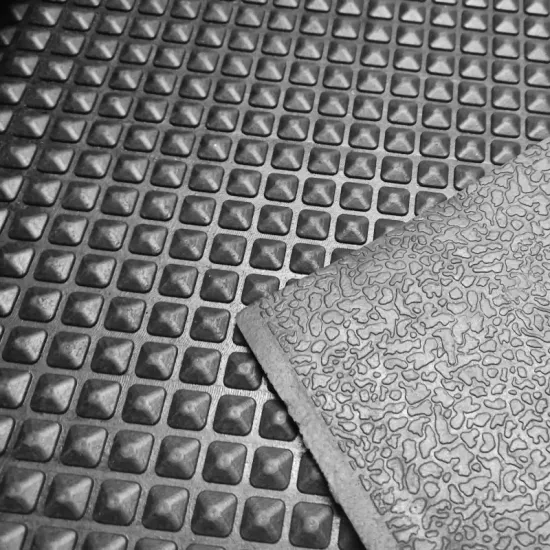 Wycieraczka gumowa z najazdem czarna antypoślizgowa piramidy